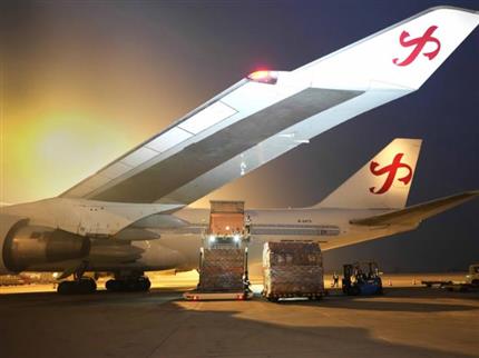 61.1萬(wàn)噸！鄭州機(jī)場(chǎng)貨運(yùn)量已超去年 “雙貨航”支撐鄭州樞紐貨運(yùn)再突破